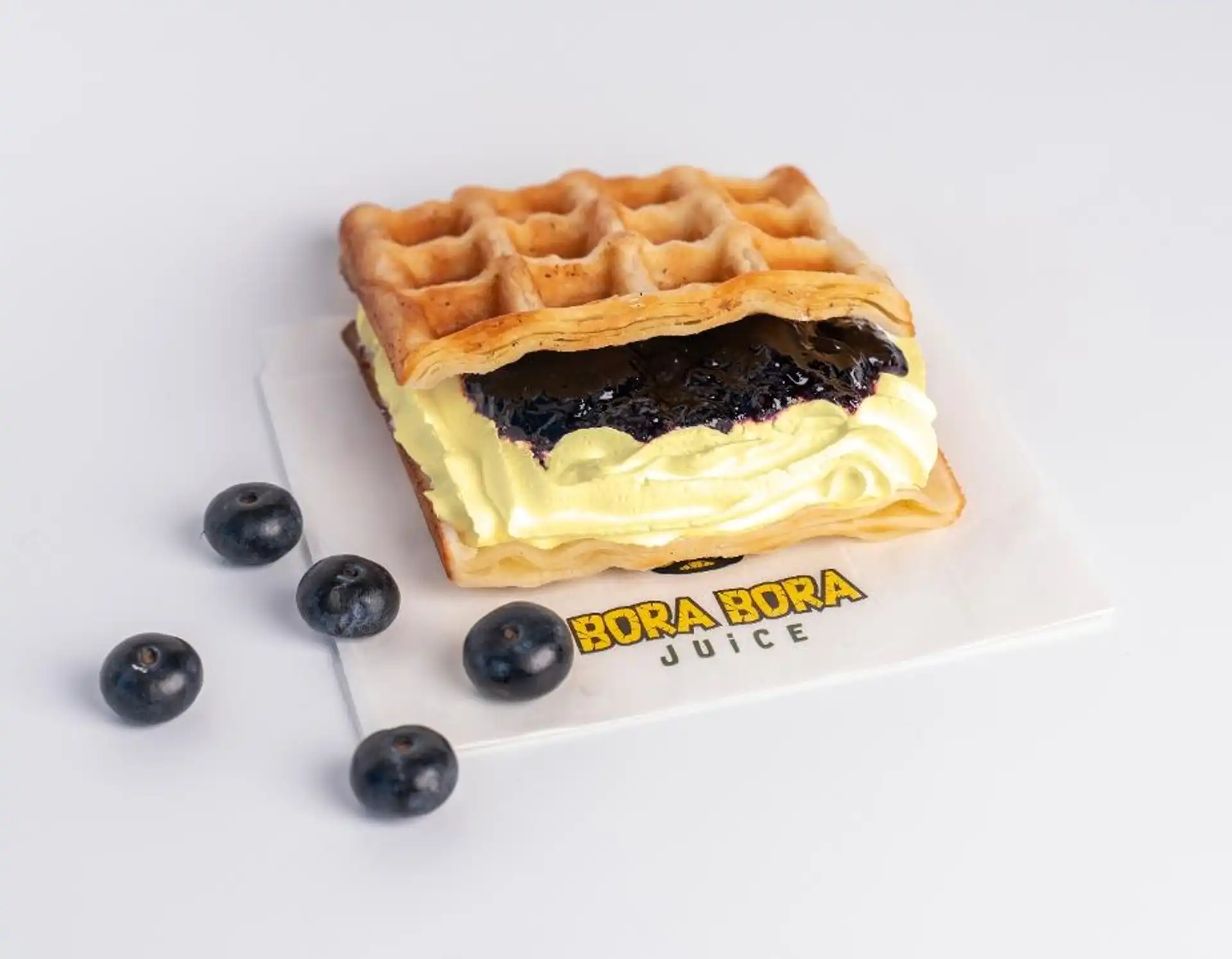 BLUEBERRY CREAM-CHEESE CROFFLE